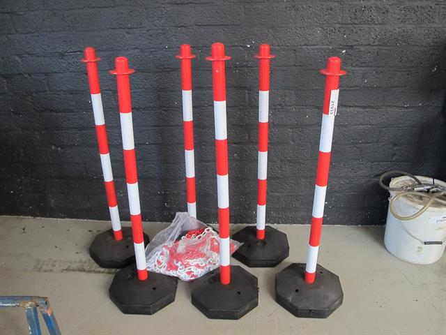 Personengeleidingssysteem Afzetlint Afzetstandaarden 6 Stuks, 2 M X 48 Mm Zwarte Oprolbare Riem Koolstofstaal Personengeleidingssysteem Afzetpalen Geschikt Voor Luchthavens Winkelcentra P 010192144189
