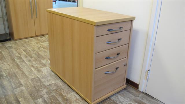 kantine/kantoor bureau met dubbelzijdige ladekast