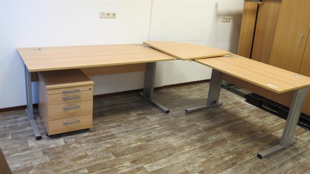 kantine/kantoor bureau met hoekstukken