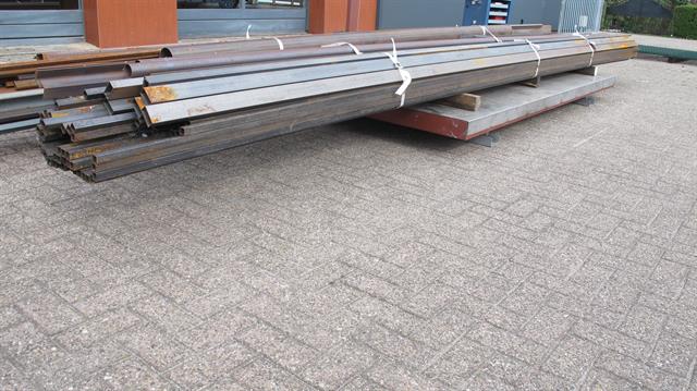 Overigen diverse kokers 30x60 en 25x25 / 540kg