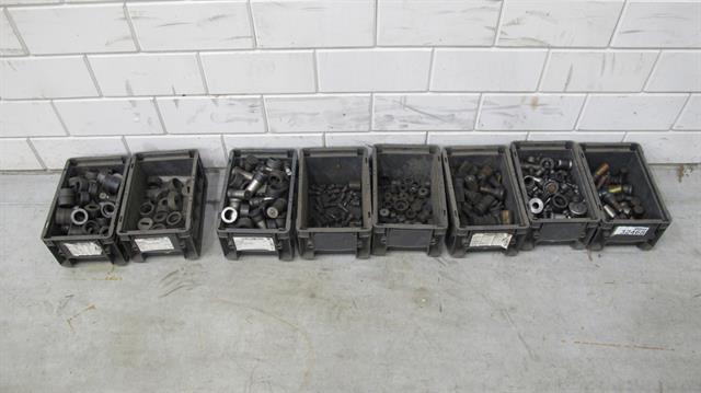 Werkplaats toebehoren diverse ponsen GEKA grootse deel is nieuw