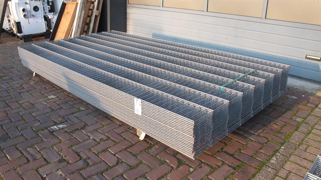 Hekwerk en toebehoren hekwerk h160 x b300cm / 23 stuks 