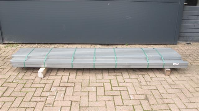 Hekwerk  hekwerkstaander L280x5x5xcm / 31 stuks