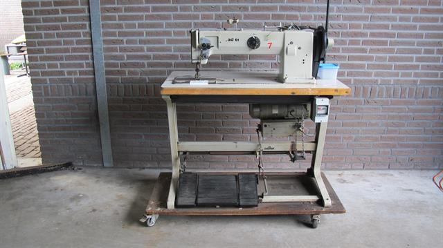 Naai- en lockmachines industriële naaimachine Adler 221-50-73
