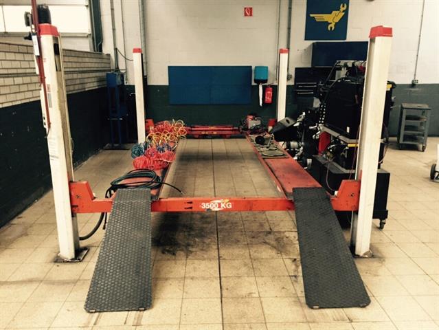 Hefbrug Istobal model 4272500 4koloms hefbrug (gedemonteerd)