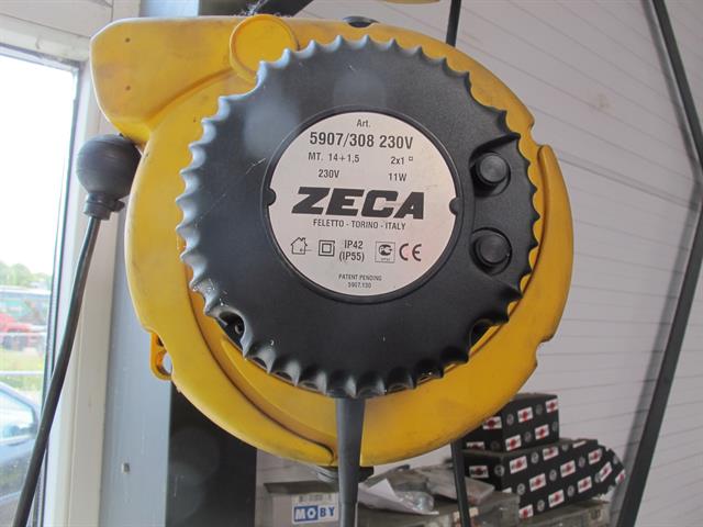 Werkplaats toebehoren kabelhaspel met lamp Zeca