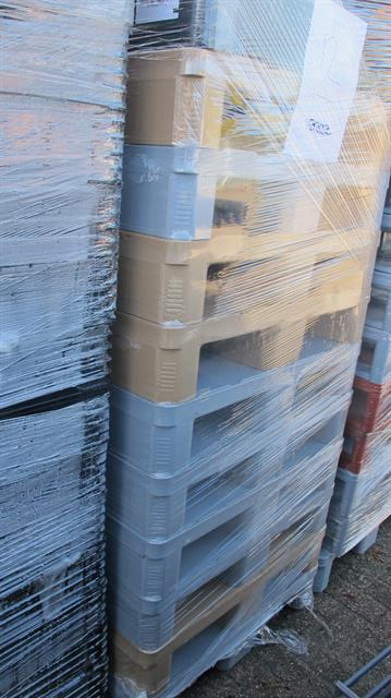 Kunststof pallets kunststof pallets 12 stuks / 120x80x16cm gesloten dek