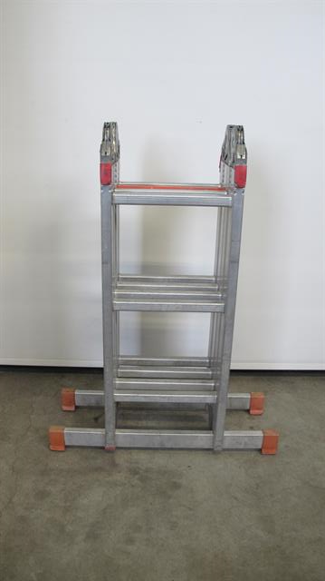 ladder - trap - steiger ladder Altrex inklapbaar