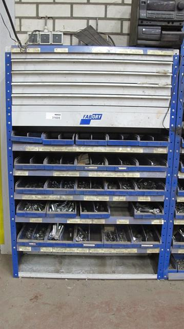 Werkplaats toebehoren materiaalrek Fabory met diverse inhoud