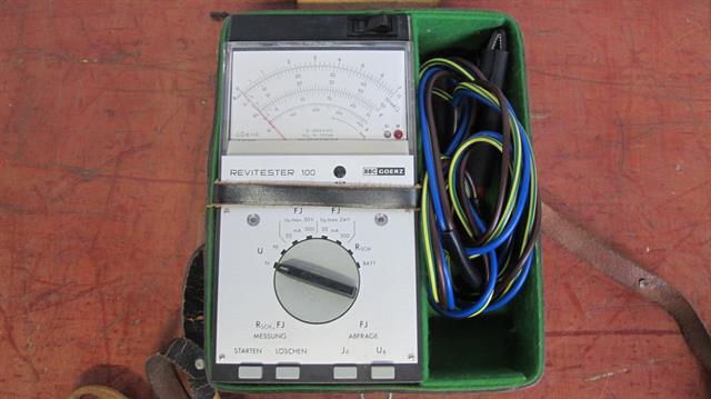 Diversen multimeter Revitester 100