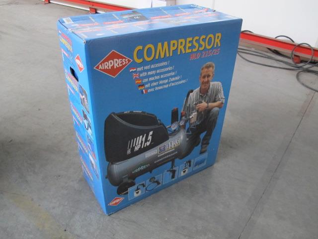 Nieuwe Airpress Compressor Hlo Olievrij Inclusief Toebehoren Memax Online Veiling