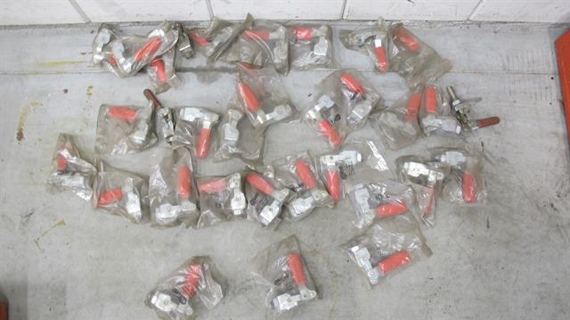 Gereedschap opspanklemmen 33 stuks 150AS NIEUW