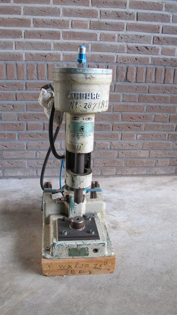 Gereedschap ringenpers Arburg