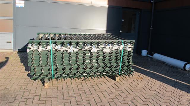 Hekwerk  spijlhekwerk h194 x b230cm / 22 stuks 