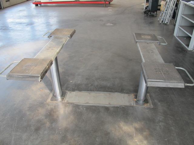 Hefbrug Stertil Koni Carlift ST 0035 F