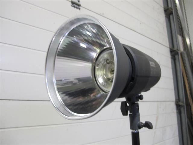EMART Lot de 2 lampes vidéo RVB, 10 effets de lumière communs, lumière de photographie LED EMART Lot de 2 lampes vidéo RVB, 10 effets de lumière communs, lumière de photographie LED