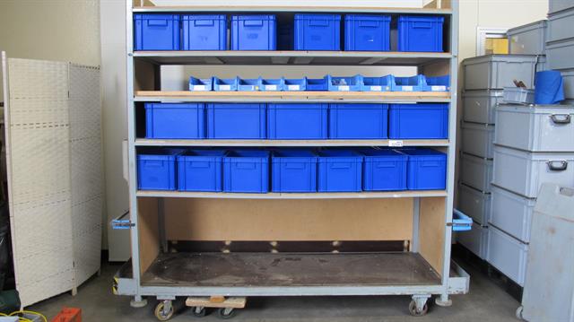 Magazijn transportkar met magazijnbakken