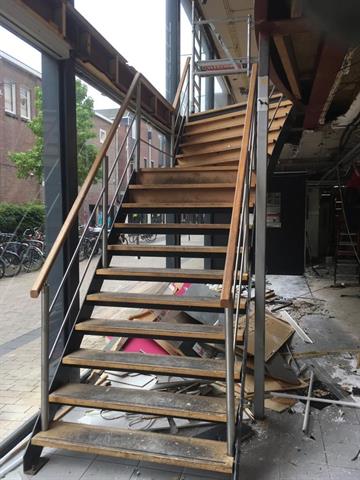 Kamerleden willen meer actie van kabinet tegen speelzand met asbest