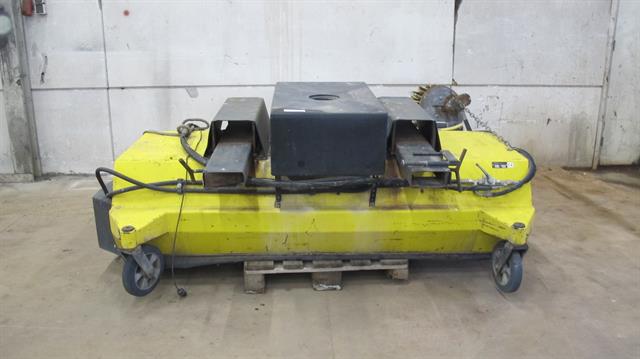 Werkplaats toebehoren veegmachine voor aan de heftruck