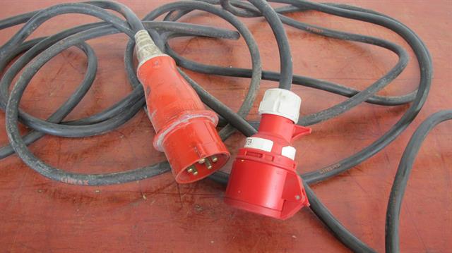 Diversen verlengsnoer 380V ca 25 meter