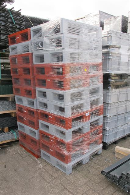 Kunststof pallets zware kunststof pallets  80x60x16cm 24 stuks / gesloten dek
