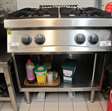 Keuken inventaris 4 pits fornuis Zanussi 1