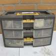assortiment koffer met diverse inhoud