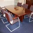 kantine/kantoor compleet directie kantoor meubilair; bureau, vergadertafel met 6 stoelen en een dossierkast van kersenhout 10