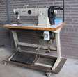 Naai- en lockmachines industriële naaimachine Adler 221-50-73 3