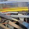 Diversen kist met divers stratenmaker gereedschap 3