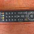kantine/kantoor LG televisie met afstandsbediening / 80cm 2