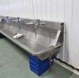 Overigen rvs wasbak lengte 2400mm met 4 kranen en chiffon en thermostaat 1