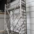 ladder - trap - steiger aluminium rolsteiger met  werkplateau en zijsteunen 4