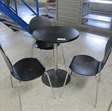 tafel met 3 stoelen