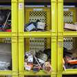 Magazijn transportkar met diverse inhoud 4