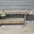 werkbank van hout met bankschroef